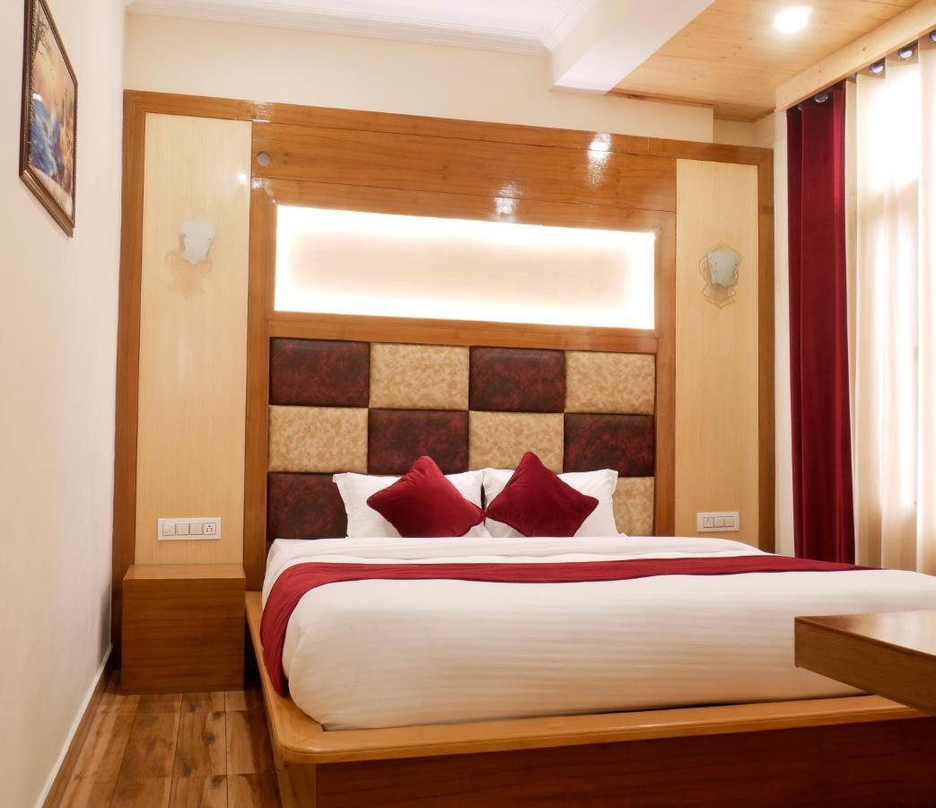 New Ambika International Mall Road Hotel 马拉里 外观 照片
