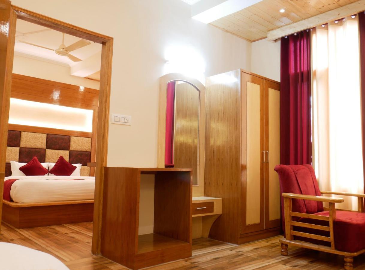 New Ambika International Mall Road Hotel 马拉里 外观 照片