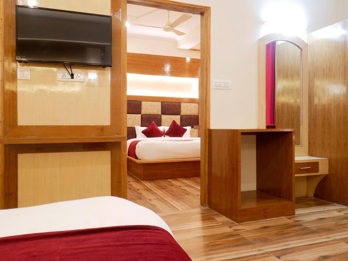 New Ambika International Mall Road Hotel 马拉里 外观 照片